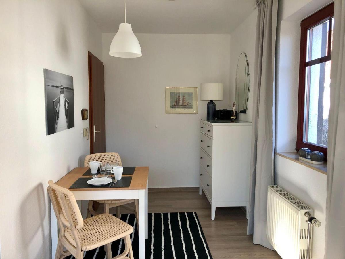 Ferienwohnung-Klaus-Stoertebeker-Mit-Sonnenterrasse-Garten-Zwischen-Strand-Wald-Und-Wiese Gustow  ภายนอก รูปภาพ