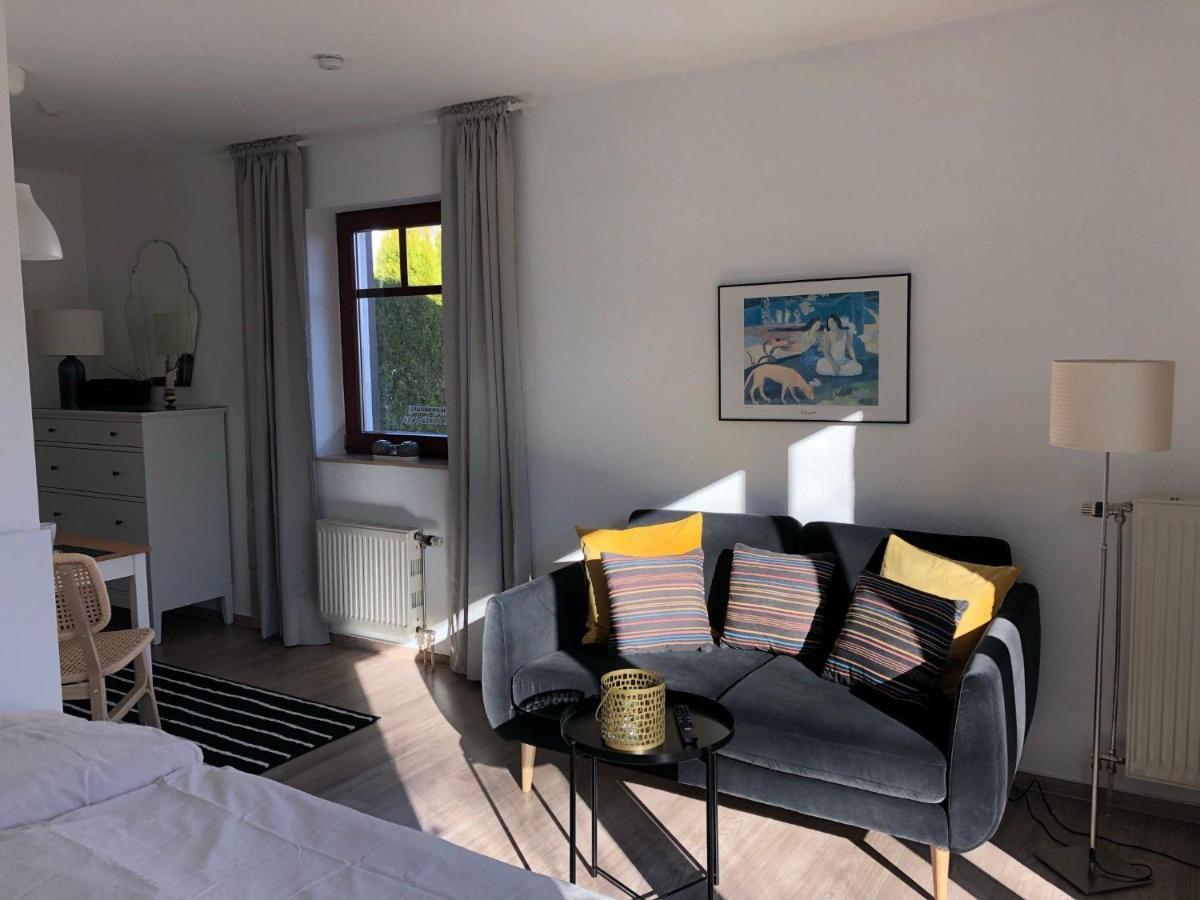 Ferienwohnung-Klaus-Stoertebeker-Mit-Sonnenterrasse-Garten-Zwischen-Strand-Wald-Und-Wiese Gustow  ภายนอก รูปภาพ