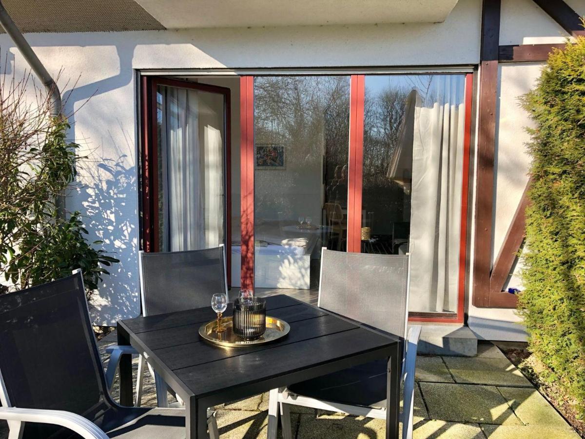 Ferienwohnung-Klaus-Stoertebeker-Mit-Sonnenterrasse-Garten-Zwischen-Strand-Wald-Und-Wiese Gustow  ภายนอก รูปภาพ