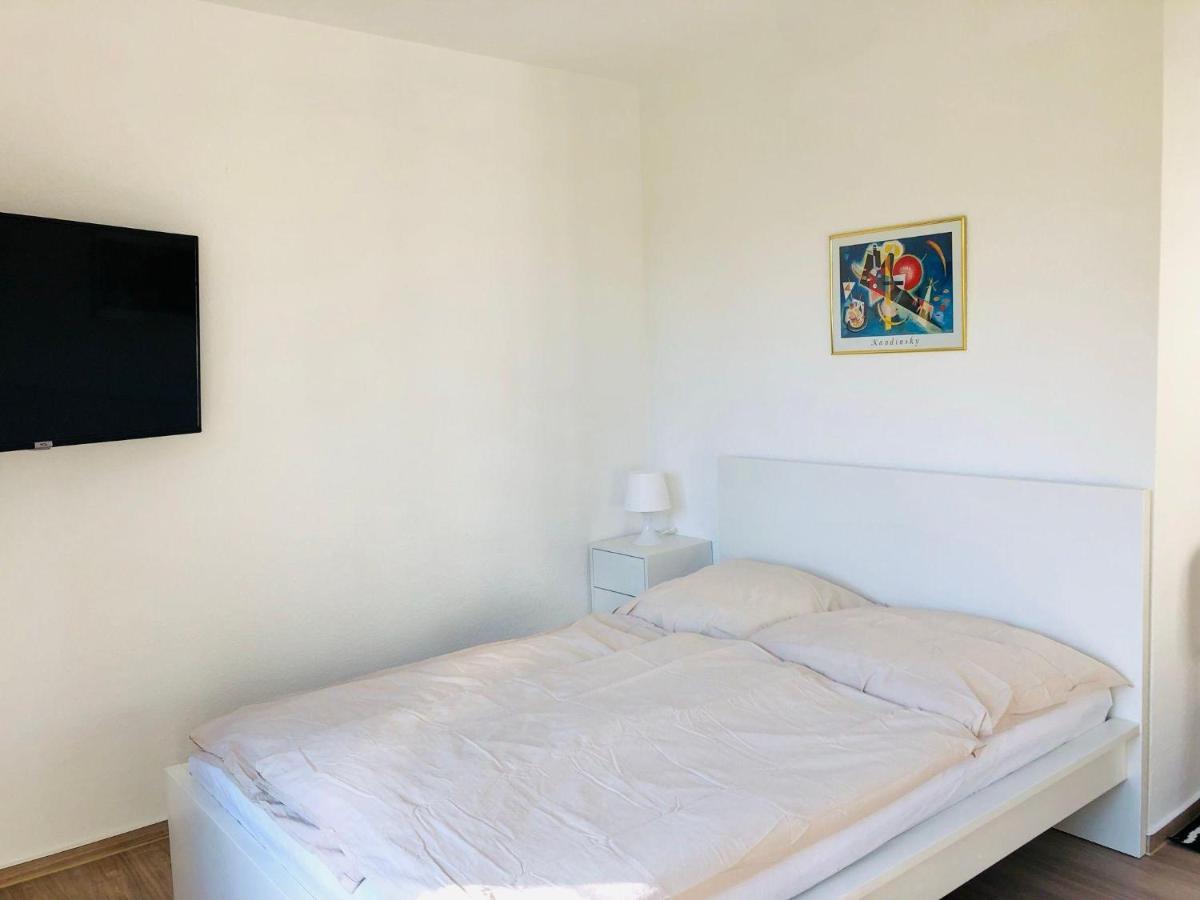Ferienwohnung-Klaus-Stoertebeker-Mit-Sonnenterrasse-Garten-Zwischen-Strand-Wald-Und-Wiese Gustow  ภายนอก รูปภาพ