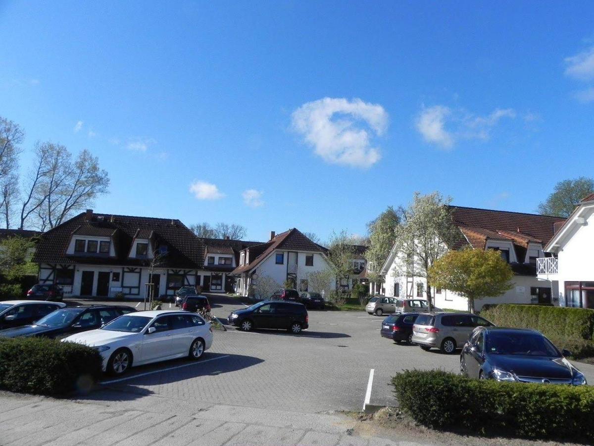Ferienwohnung-Klaus-Stoertebeker-Mit-Sonnenterrasse-Garten-Zwischen-Strand-Wald-Und-Wiese Gustow  ภายนอก รูปภาพ