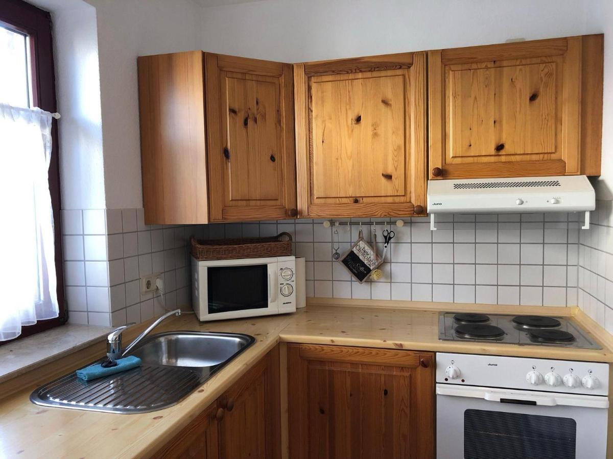 Ferienwohnung-Klaus-Stoertebeker-Mit-Sonnenterrasse-Garten-Zwischen-Strand-Wald-Und-Wiese Gustow  ภายนอก รูปภาพ